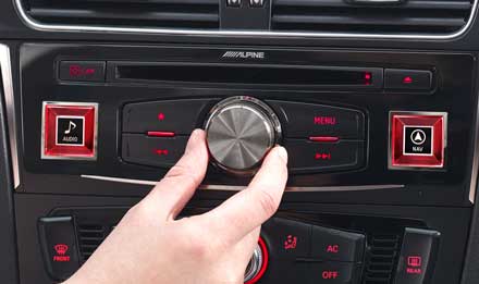 Audi A4 - X701D-A4: Alpine Control Panel